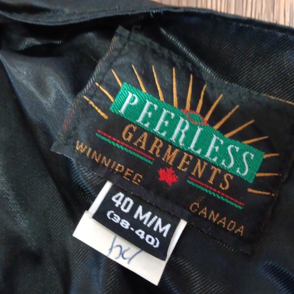 Leather vest - Picture 7 of 8